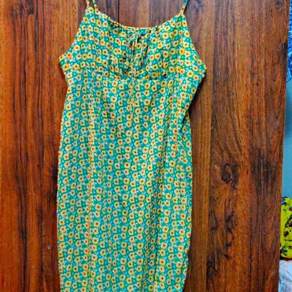 Boohoo floral strappy dress